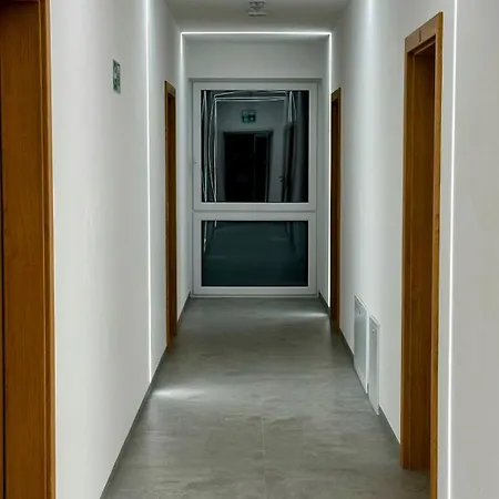 Maison d'hôtes Bursztynowa Rosa & Wypozyczalnia Rowerow Elektrycznych Łeba