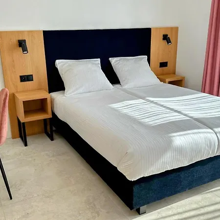 Affittacamere Bursztynowa Rosa & Wypozyczalnia Rowerow Elektrycznych 3*